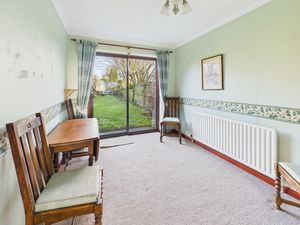 Dining Room- click for photo gallery